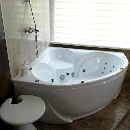 Jacuzzi Grand Apart-Complex Kaskad, Минск - Центр Города Aparthotel Minsk