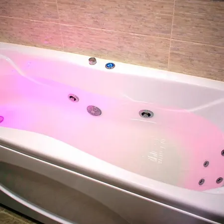 Aparthotel Jacuzzi Grand Apart-Complex Kaskad, Минск - Центр Города