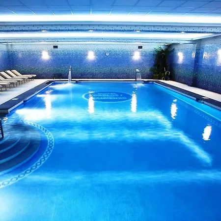 Jacuzzi Grand Apart-Complex Kaskad, Минск - Центр Города Aparthotel *